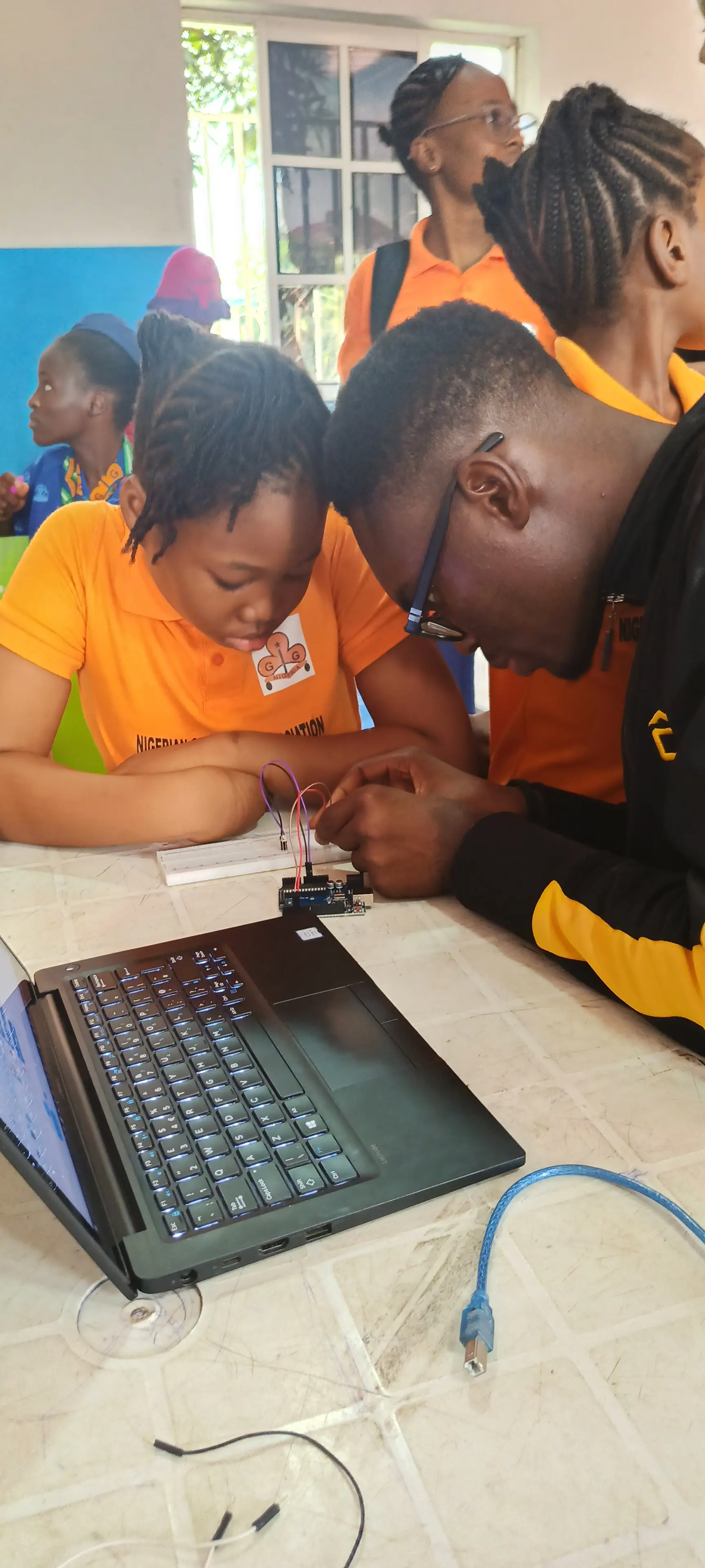 Girls Code Too session photo 4